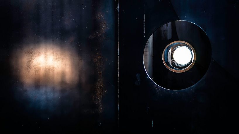 Doorkijk van staal - Genk - C-Mine - mijnen von Sven Van Santvliet