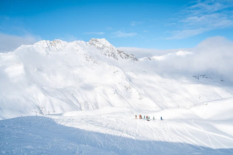 Freeriden Pulverschnee Fahren im Montafon, Vorarlberg Snowboardgruppe von Leo Schindzielorz