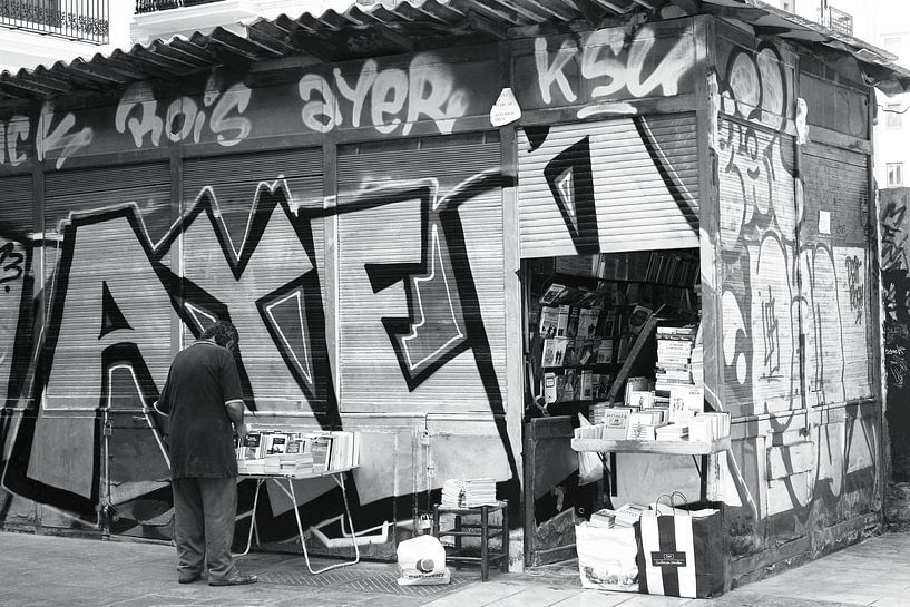 Valencia Graffiti by Inge Hogenbijl