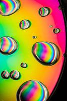 Gouttes d'eau colorées