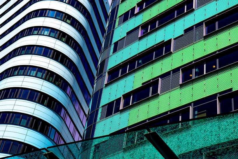 Architecture, curves and straight lines by Anne Ponsen