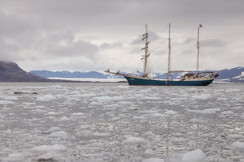 Tall Ship Barquentine Antigua by Menno Schaefer