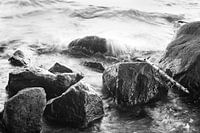 Rotsen in stromende water