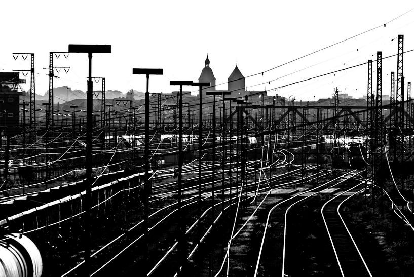 Gleisanlagen Silhouette Osnabrück  von Norbert Sülzner