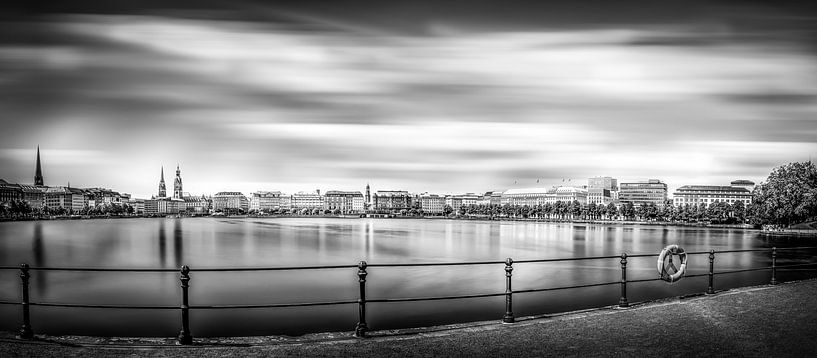 Notre skyline hambourgeois sur le Binnenalster par ahafineartimages