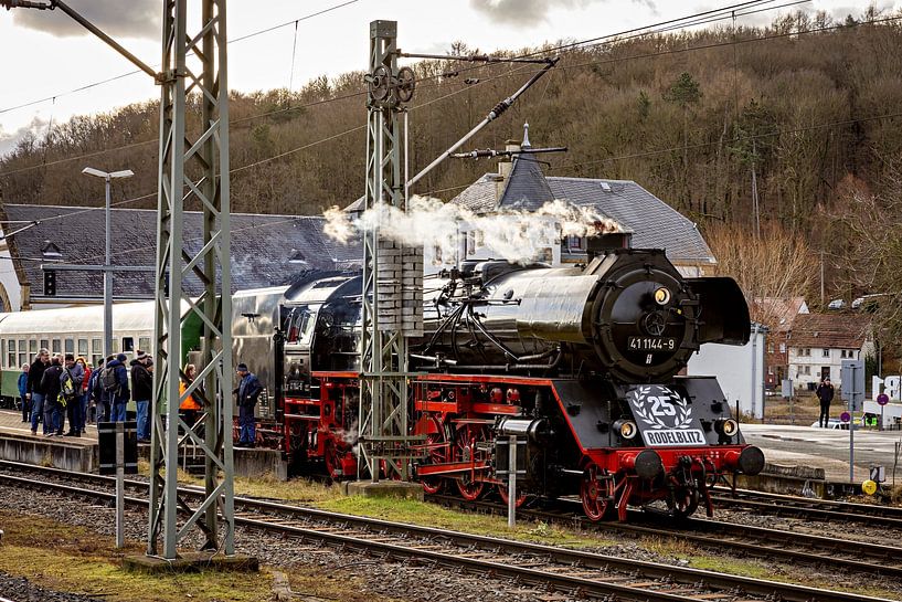 Historic steam locomotive by Roland Brack