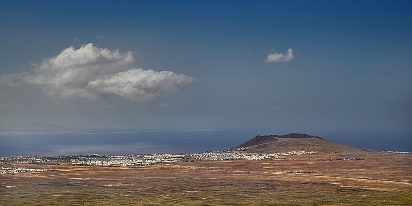 Vue du côté sud de Lanzarote et de Playa Blanca par Harrie Muis