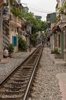 Zugstrecke durch Wohngebiet in Hanoi