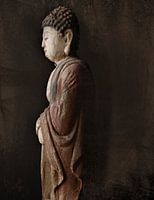 Buddha statue in shades of brown