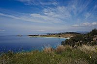 Scherwolken an der griechischen Küste