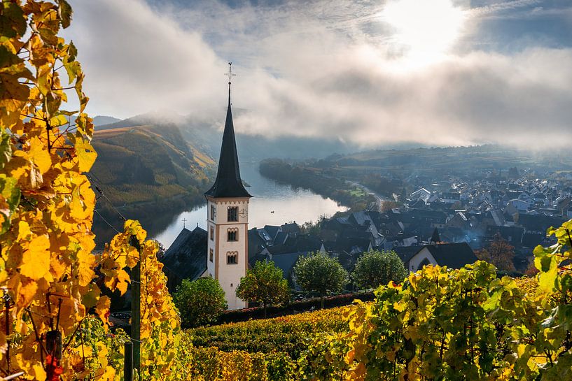 Kirchturm bei Bremm von Christian Klös