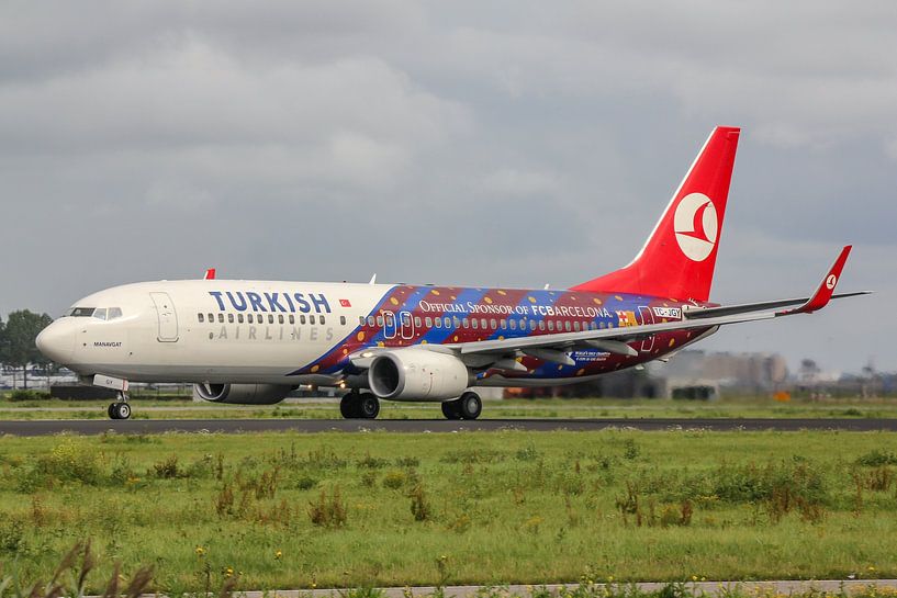 Turkish Airlines Boeing 737 FC Barcelona livery. by Jaap van den Berg