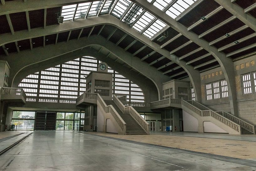 Gare maritime de Cherbourg, hall de départ ancienne gare par Patrick Verhoef