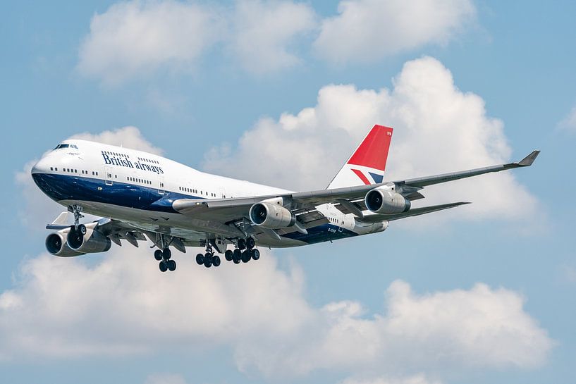 British Airways Boeing 747-400 in Negus livery. by Jaap van den Berg