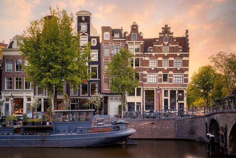 Sonnenuntergang Prinsengracht, Brouwergracht in Amsterdam von Thea.Photo