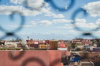 Marrakech mit Blick auf das Atlasgebirge