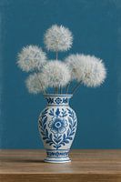 Delfter Blau Vase mit Löwenzahn