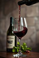 Rotweinglas mit Flasche