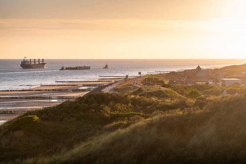 Zoutelande Sunset (coastline Zoutelande) by Thom Brouwer