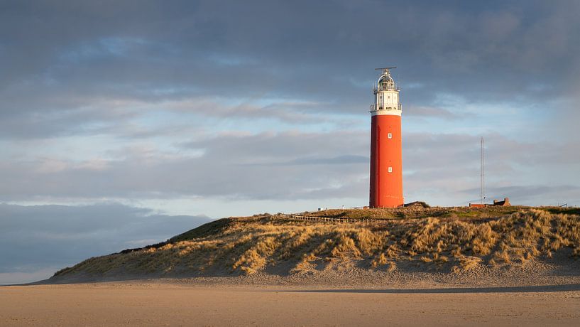The Texel lighthouse by Simon Bregman