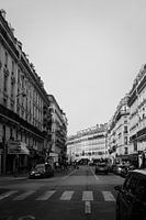 Scène de rue à Paris | Image en noir et blanc