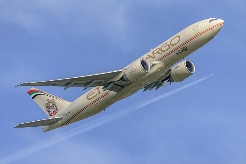 Le Boeing 777 d'Etihad Cargo a décollé de l'aéroport de Schiphol. par Jaap van den Berg
