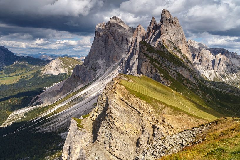 Seceda in the Dolomites. by Menno Schaefer