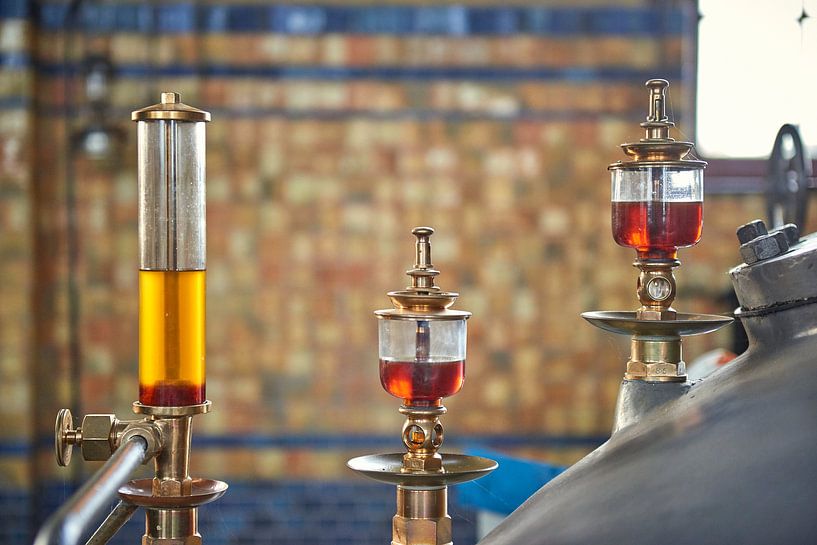 Drei antike Schaugläser mit farbiger Flüssigkeit von Jenco van Zalk