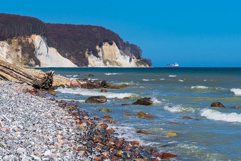 Kreidefelsen an der Küste der Ostsee auf der Insel Rügen von Rico Ködder