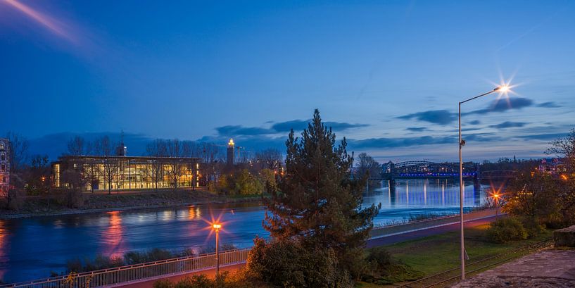 Magdeburg nach Sonnenuntergang von t.ART