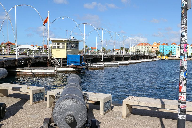 pontjesbrug sint annabaai handelskade willemstad curacao von Frans Versteden