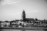 Deventer Skyline en noir et blanc