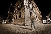 palace on the dam at night