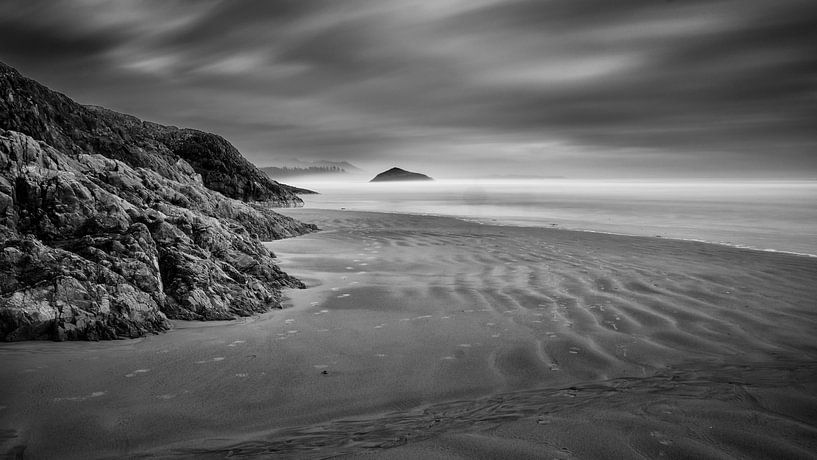 Footsteps by Joris Louwes