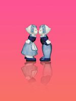 Delft blue kissing couple.Ladies on pink background