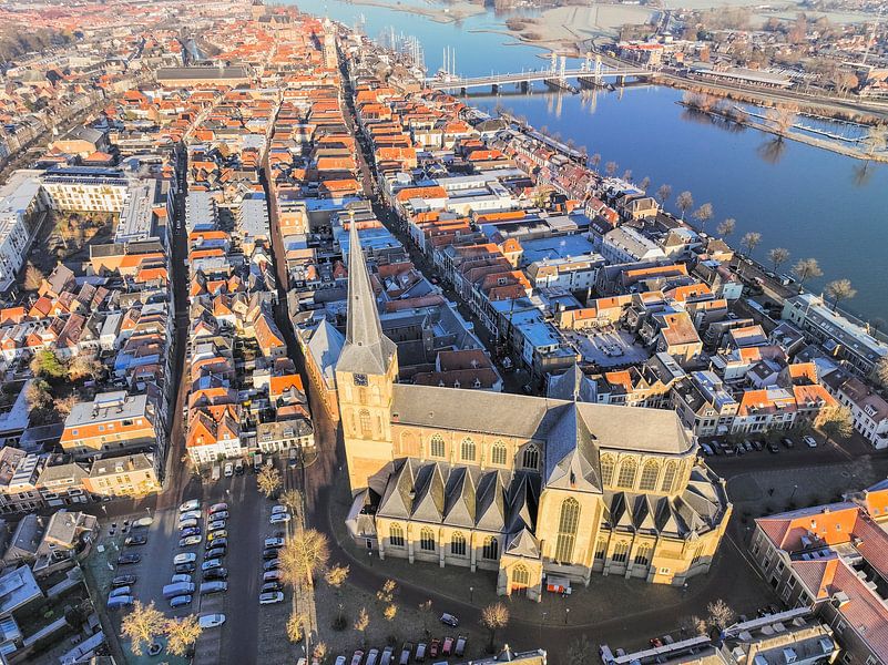 Kampen Bovenkerk an einem kalten Wintermorgen von oben gesehen von Sjoerd van der Wal Fotografie