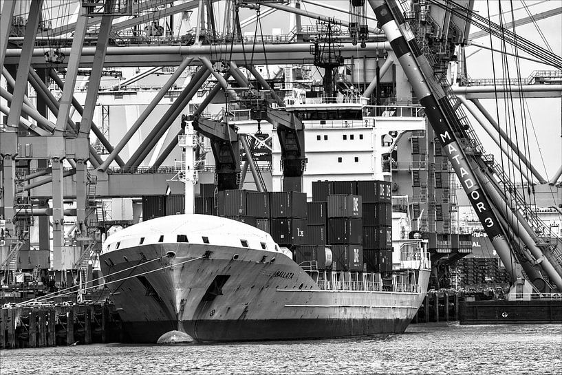 Harbour View 2 by Pieter van Roijen