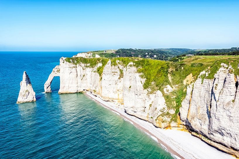 Les falaises d'Etretat par Manjik Pictures