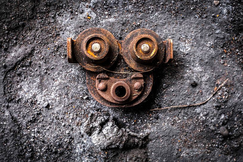 (urbex) gezicht von mandy sakkers