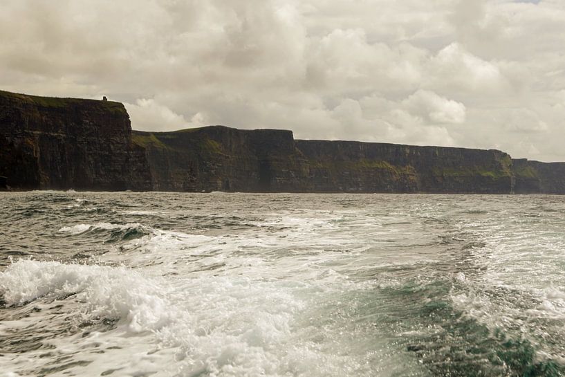 Boat trip on the Atlantic Ocean to the Cliffs of Moher by Babetts Bildergalerie
