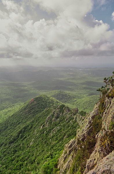 Auf dem Gipfel des Christoffelbergs von Lisa Bouwman