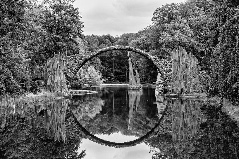 A view of the Rakotzbrücke bridge in Kromlauer Park by Andreas Völkel