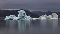 Iceberg dans le lac glaciaire Jökulsarlon en Islande