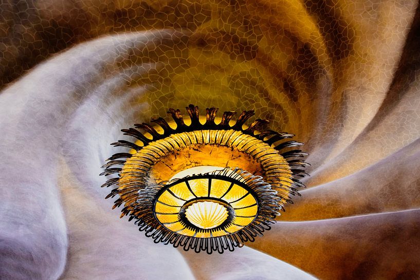 Plafonnier Sun Gaudi Casa Batllo Barcelone Espagne par Andreea Eva Herczegh