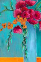 Die Liebe liegt in der Luft und malt mit Blumen in fröhlichen Farbtönen.