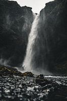 Isländischer Wasserfall