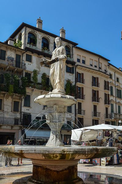 Verona, Piazza dell'Erbe von Patrick Verhoef