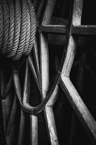 Roue en bois en monochrome Texture Artisanat en détail par Femke Ketelaar