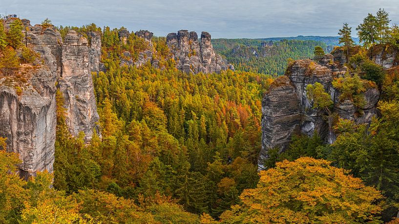 Die Bastei im Herbst von Henk Meijer Photography