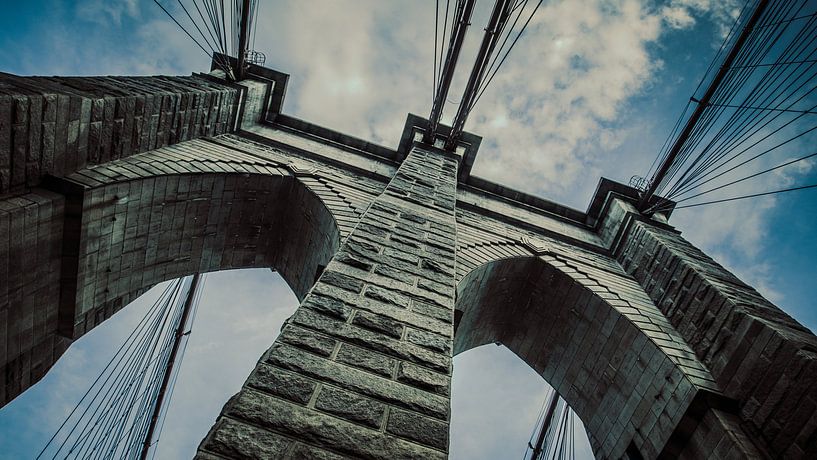 Brooklyn Brigde in New York van Bert Nijholt